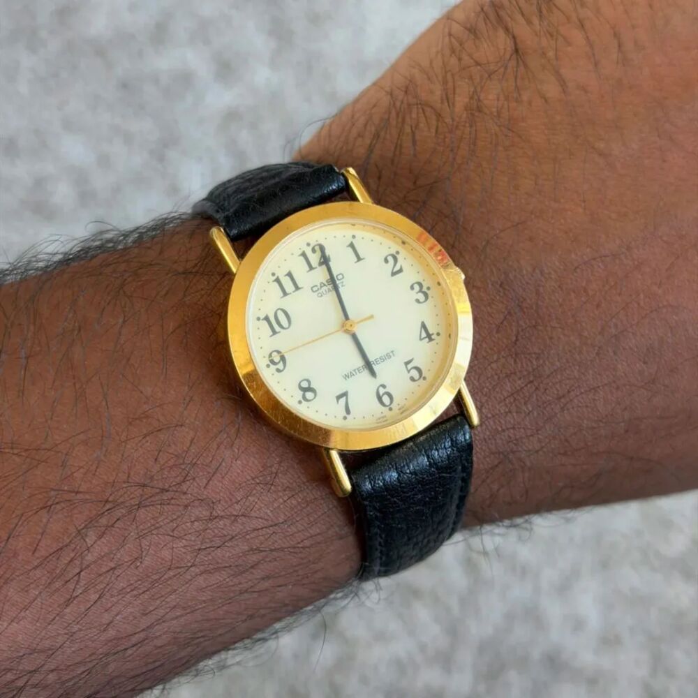 Vintage Casio MTP-1093 Gold Quartz Dress Watch White Dial